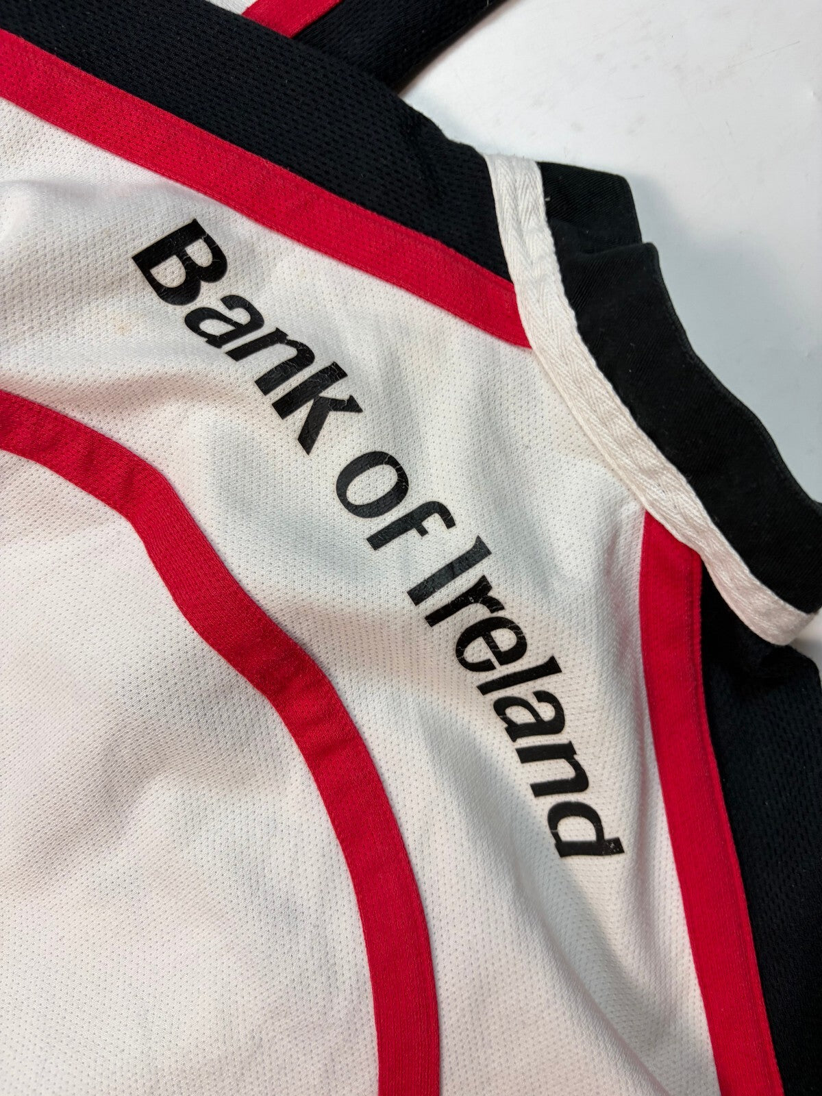 Vintage Ulster 2006-08 Canterbury home rugby shirt (M)