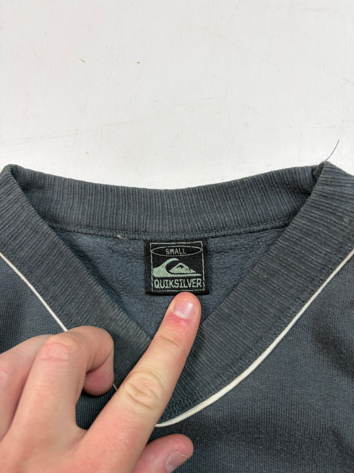 Vintage Y2K Quiksilver board riding spell out sweatshirt (S)