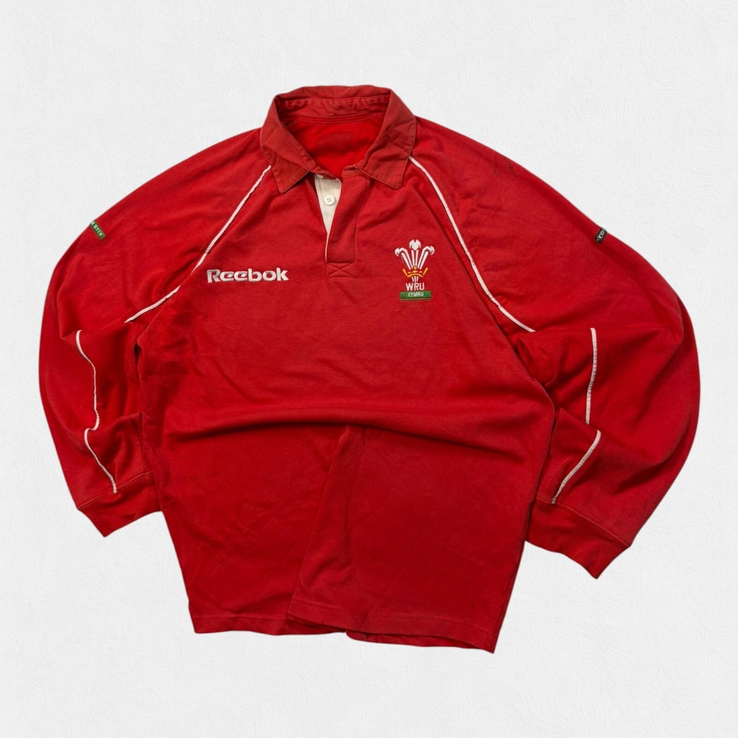 Vintage Wales 2001/02 Reebok rugby union shirt (M)