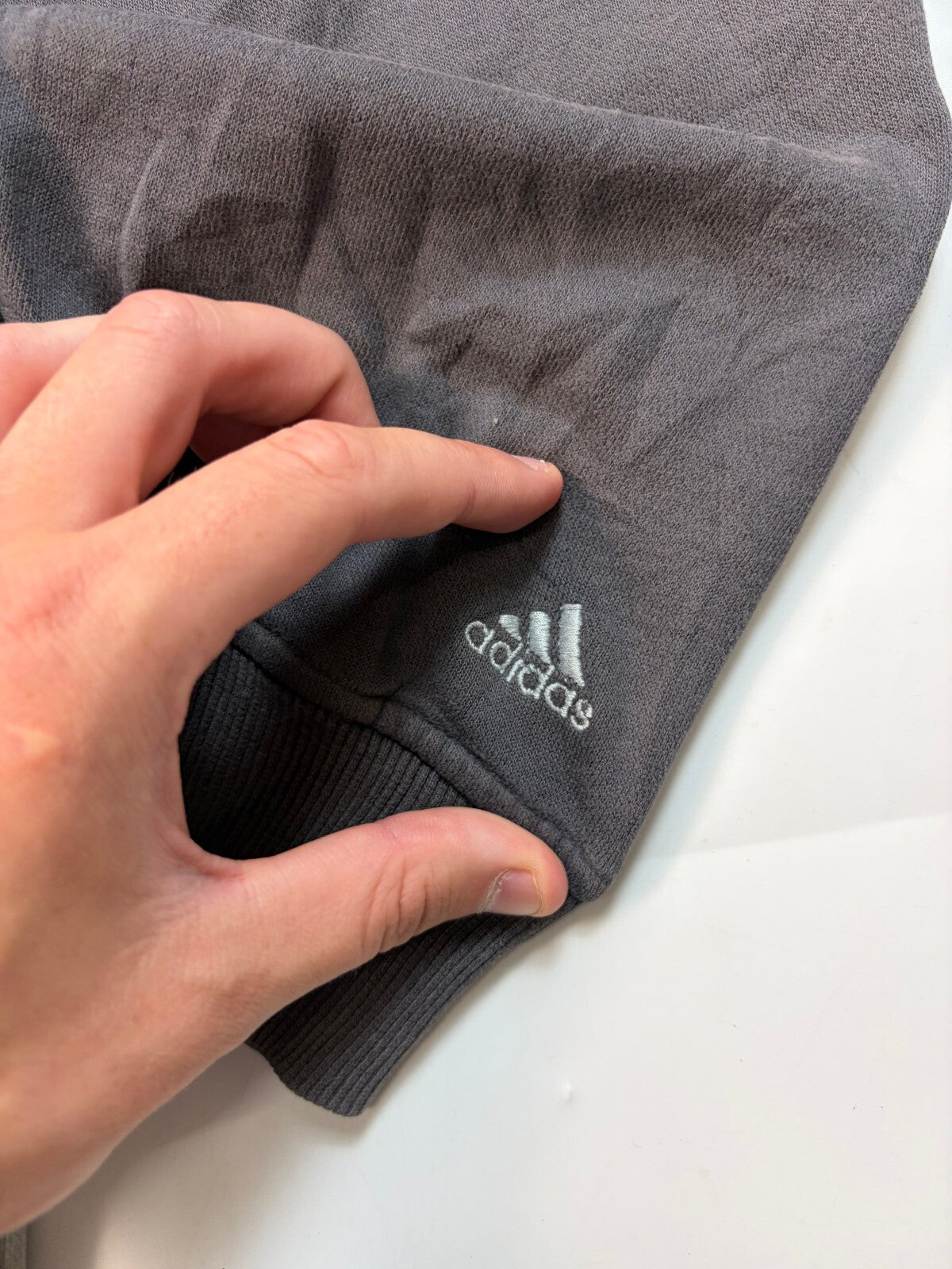 Vintage Y2K adidas spell out sweatshirt (XL)