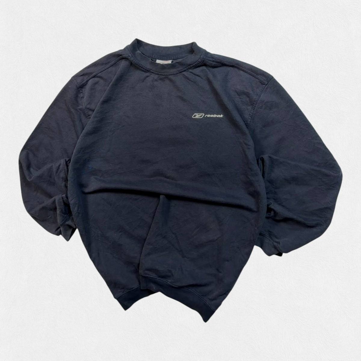 Vintage Y2K Reebok small logo sweatshirt (L)