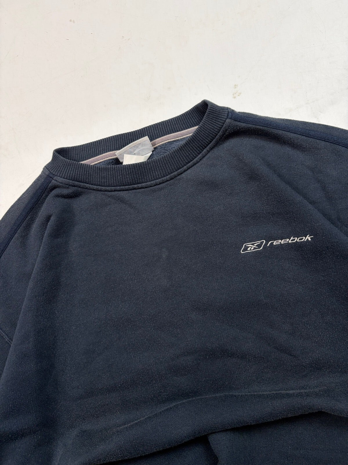 Vintage Y2K Reebok small logo sweatshirt (L)