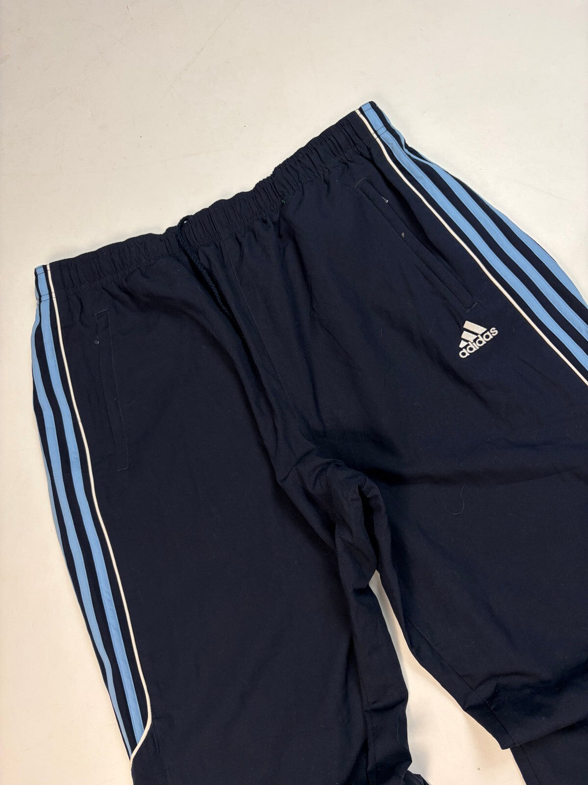 Vintage Y2K adidas side stripe baggy track pants (XL)