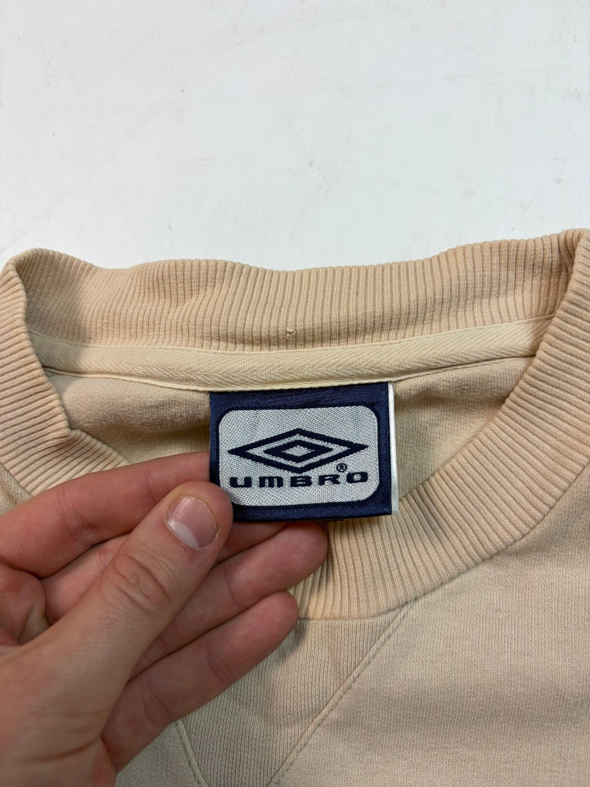 Vintage Y2K Umbro small logo sweatshirt (M)