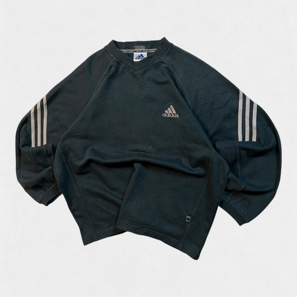 Vintage 90s adidas small logo sweatshirt (M)