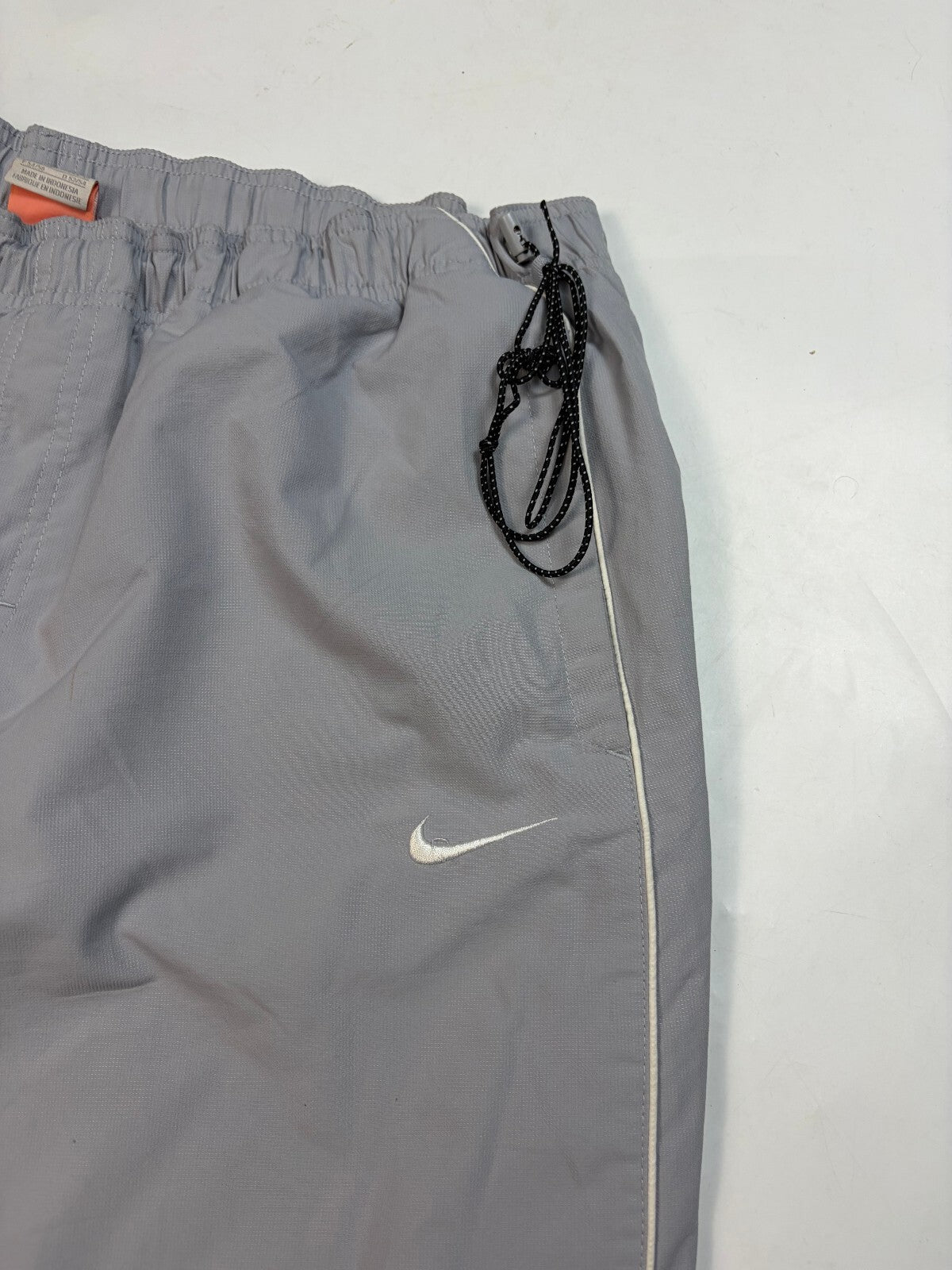 Vintage Y2K Nike baggy track pants (XL)
