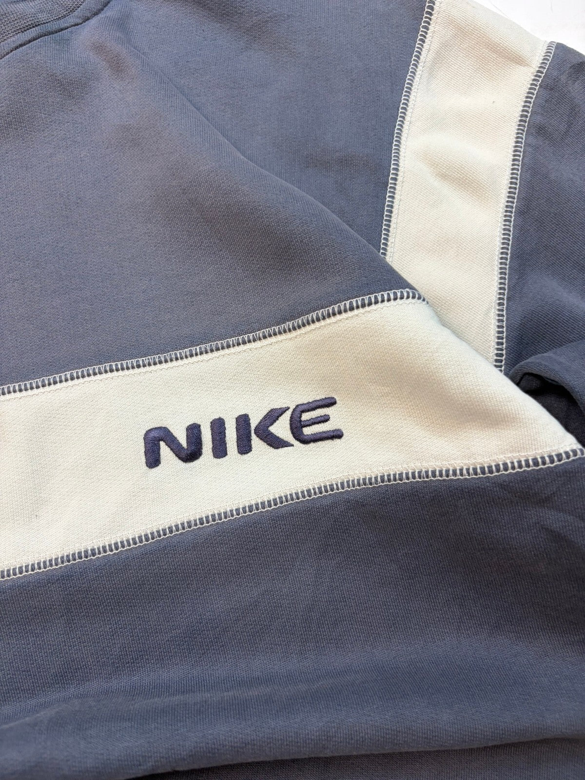 Vintage Y2K Nike crewneck sweatshirt (L)