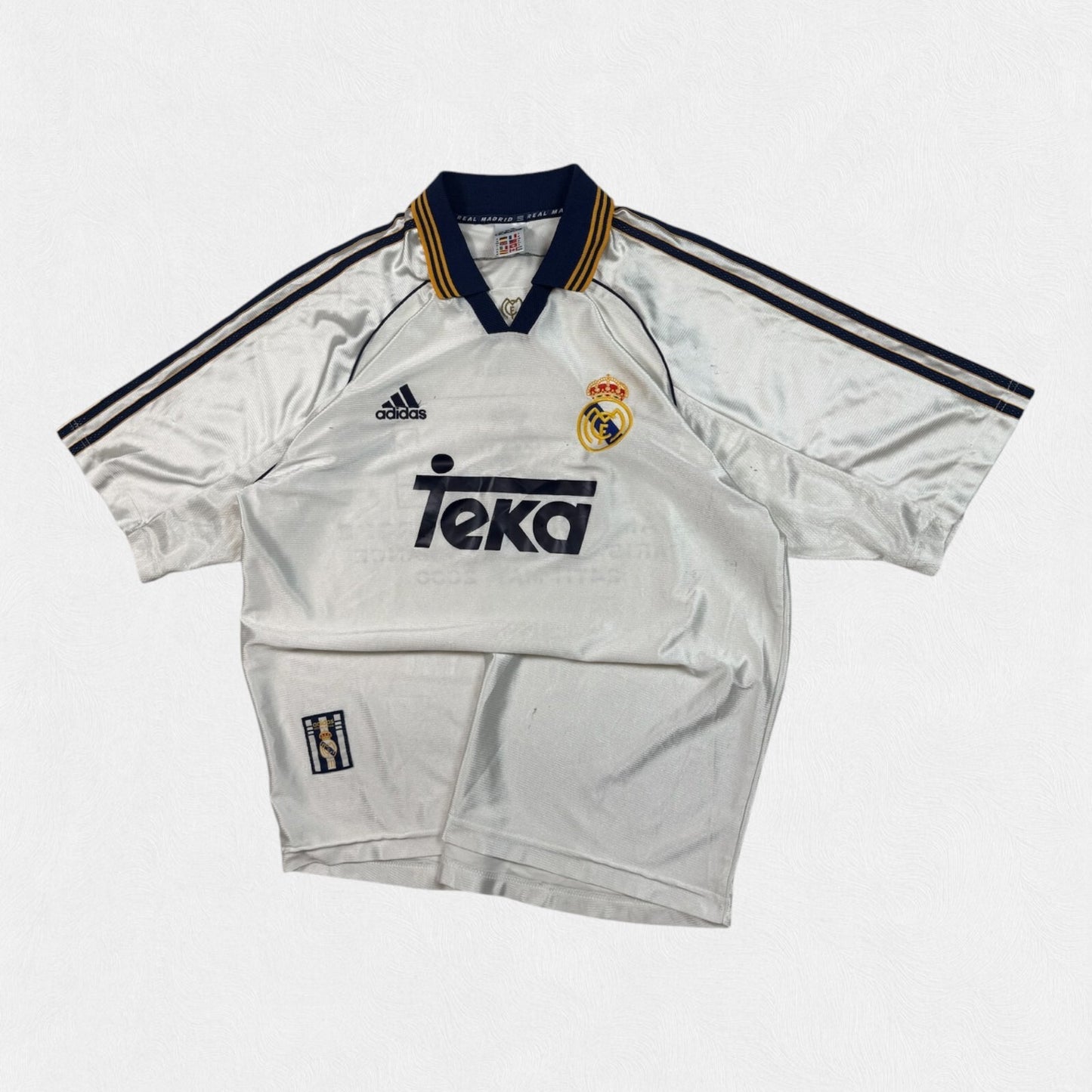 Vintage Real Madrid 1998-00 Adidas football shirt (M)