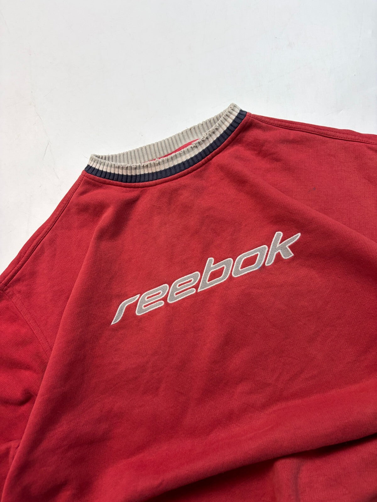 Vintage Y2K Reebok spell out sweatshirt (M)