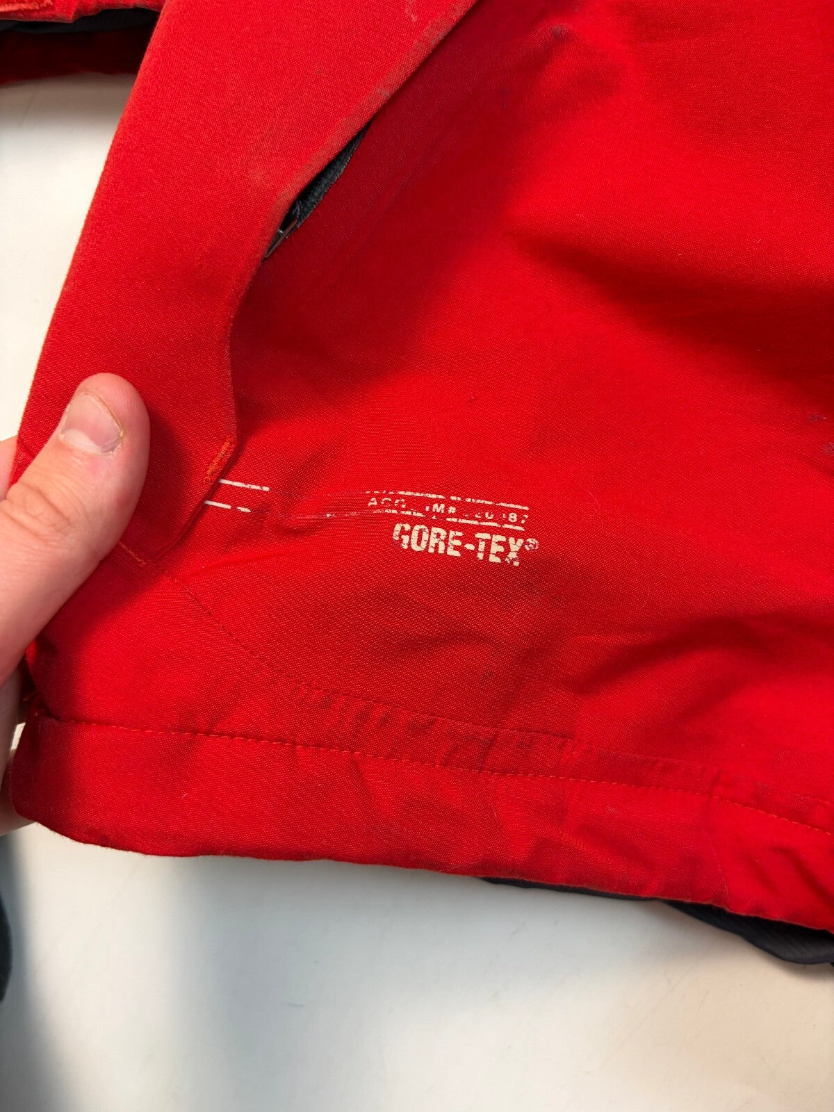 Vintage Nike ACG goretex hooded rain jacket (L)