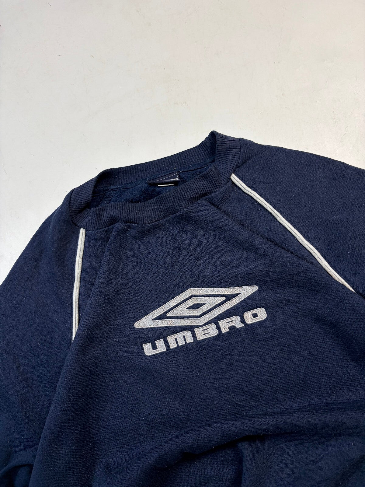 Vintage Y2K Umbro centre logo sweatshirt (XL)