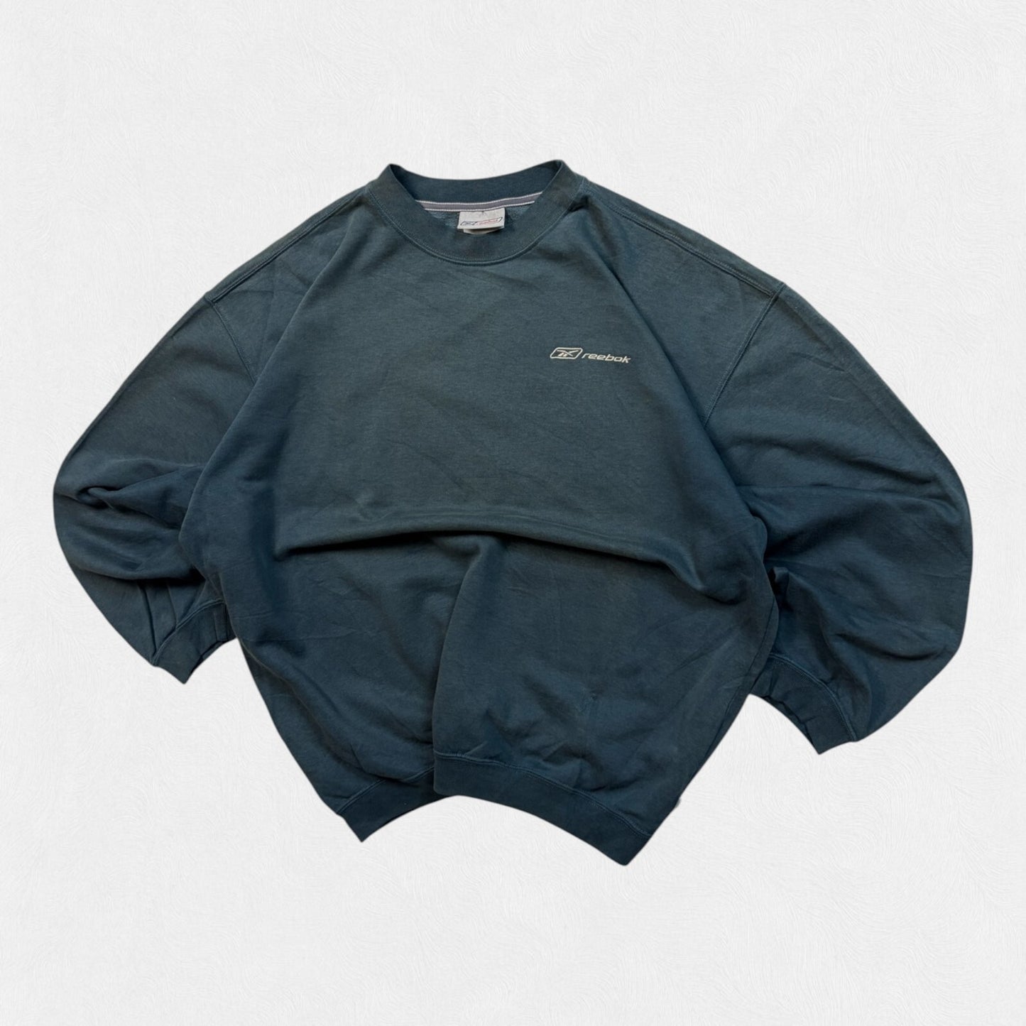 `Vintage 90s reebok small logo sweatshirt (M)