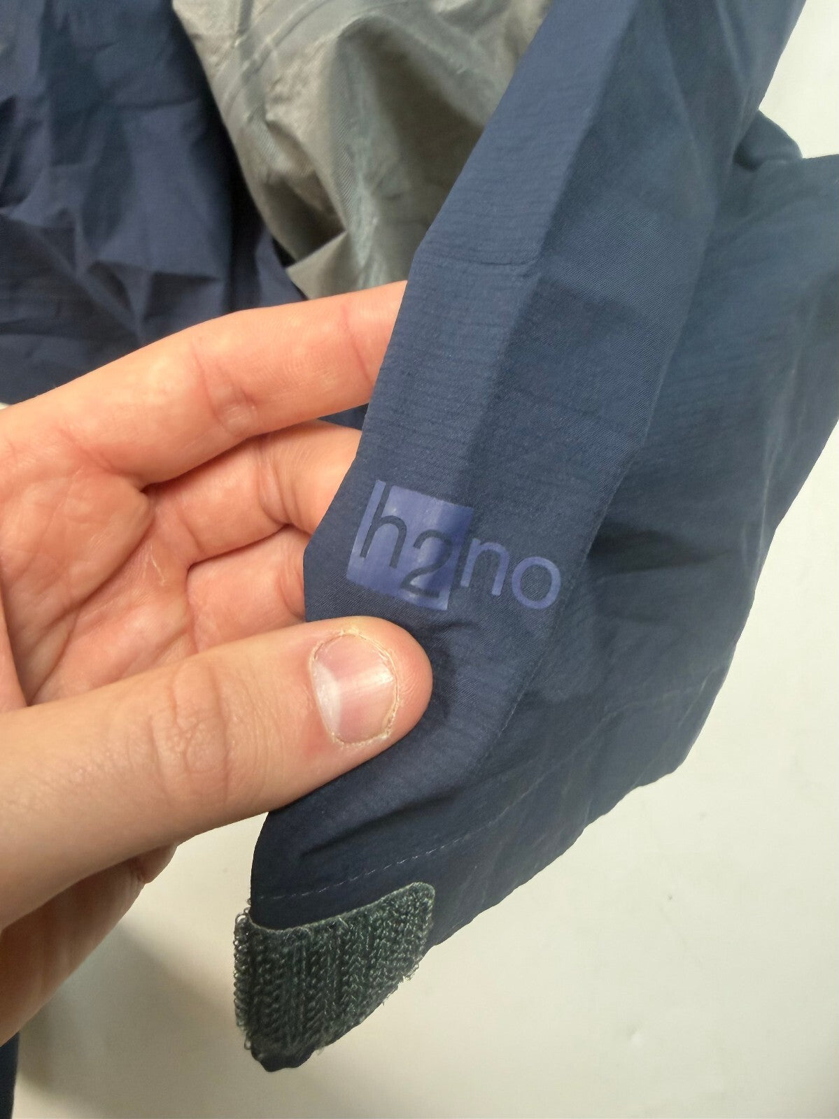 Patagonia h2no waterproof hooded rain jacket (M)
