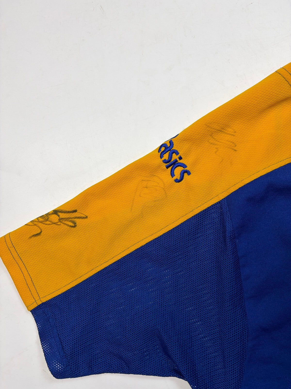 Vintage Leeds Rhinos 2002 Chev Walker signed Asics rugby league shirt (M)
