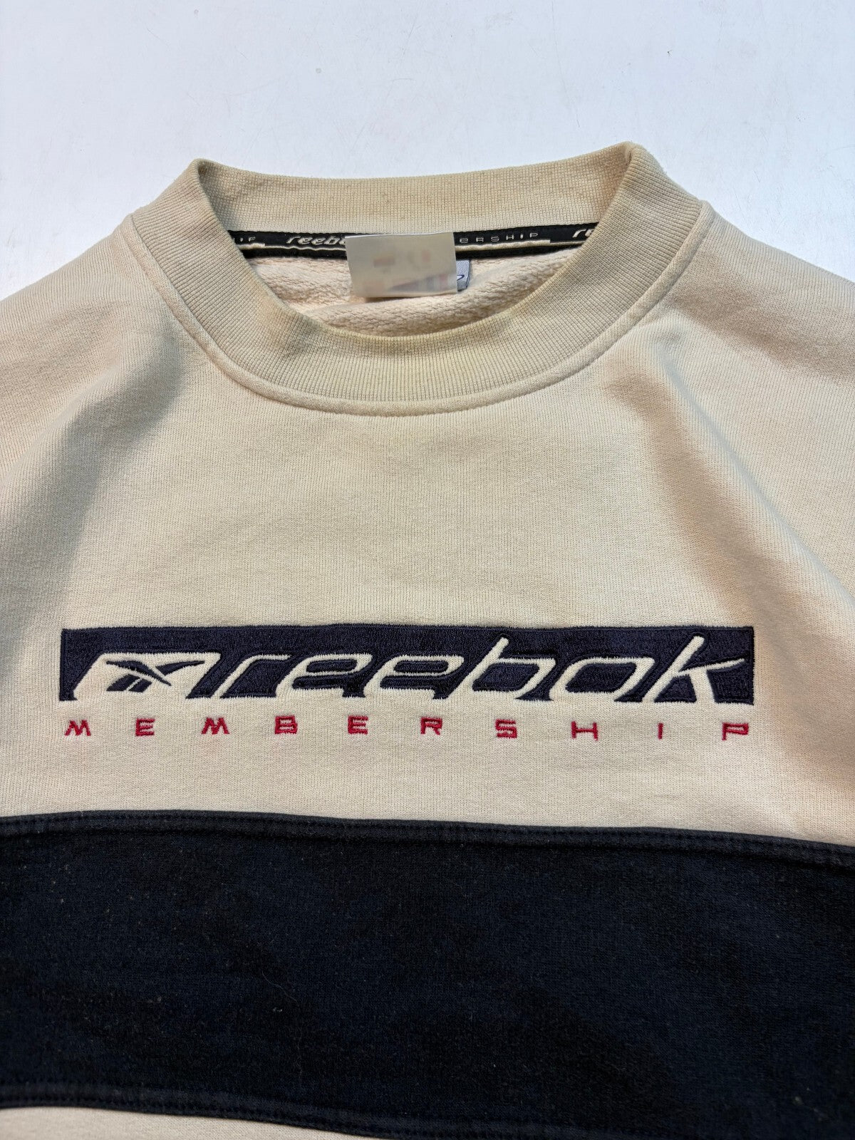 Vintage Y2K Reebok spell out sweatshirt (M)