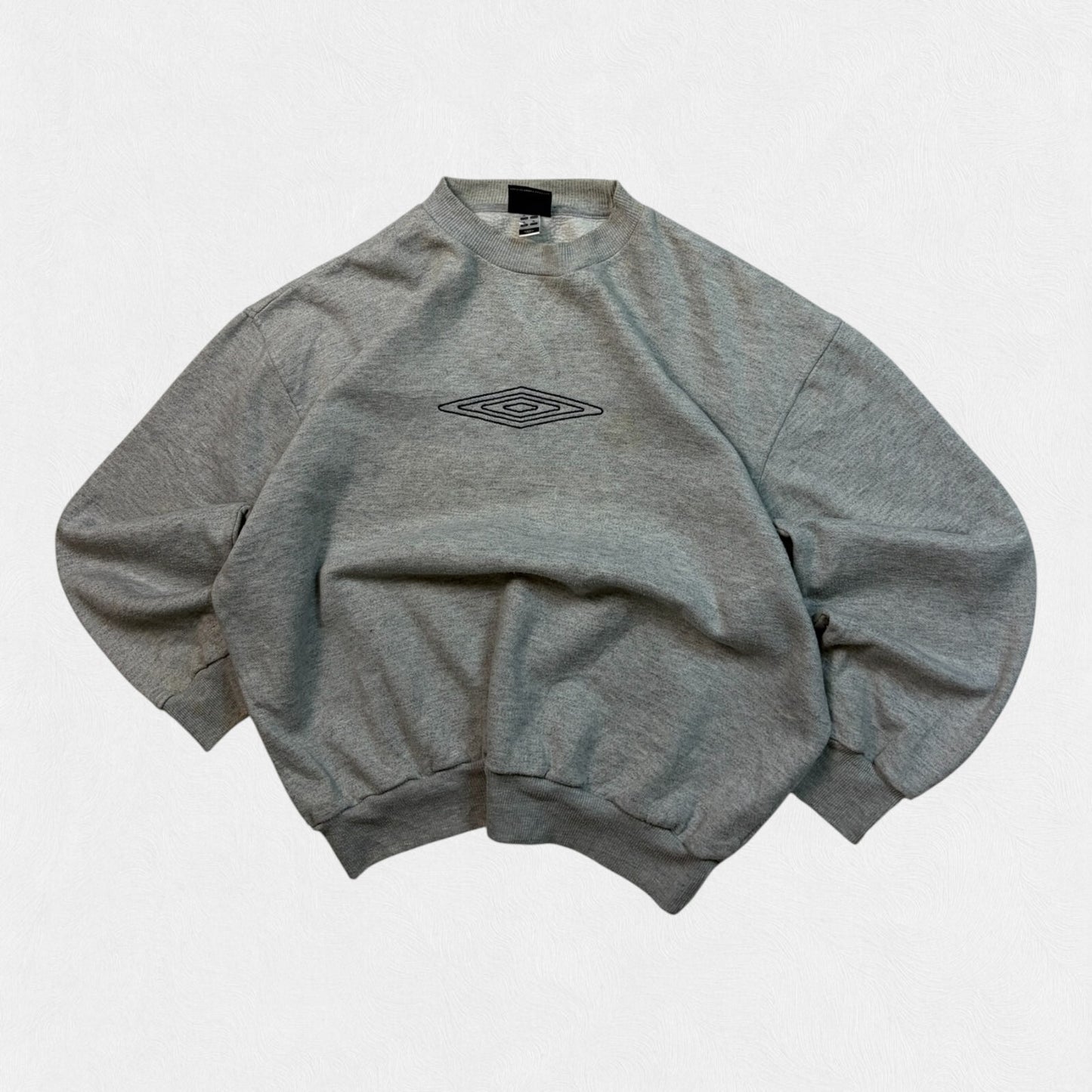 Vintage Y2K Umbro centre logo sweatshirt (XL)