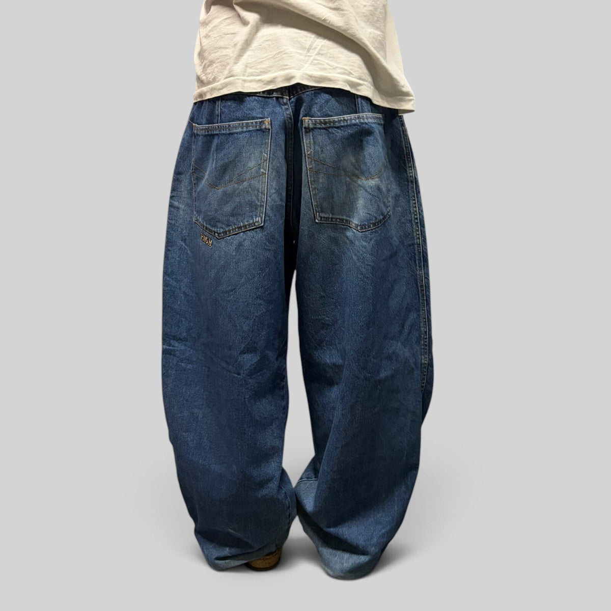 Vintage Y2K super baggy hip hop jeans (W36)