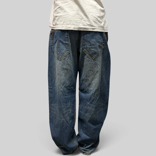 Vintage Y2K Rocawear baggy hip hop jeans (W38)