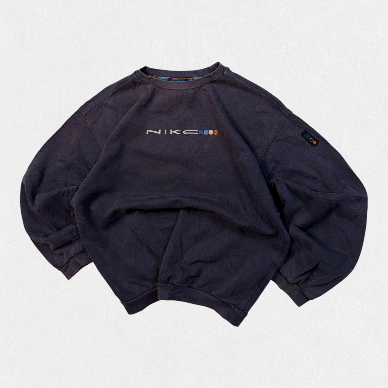 Vintage 90s Nike spell out sweatshirt (S)