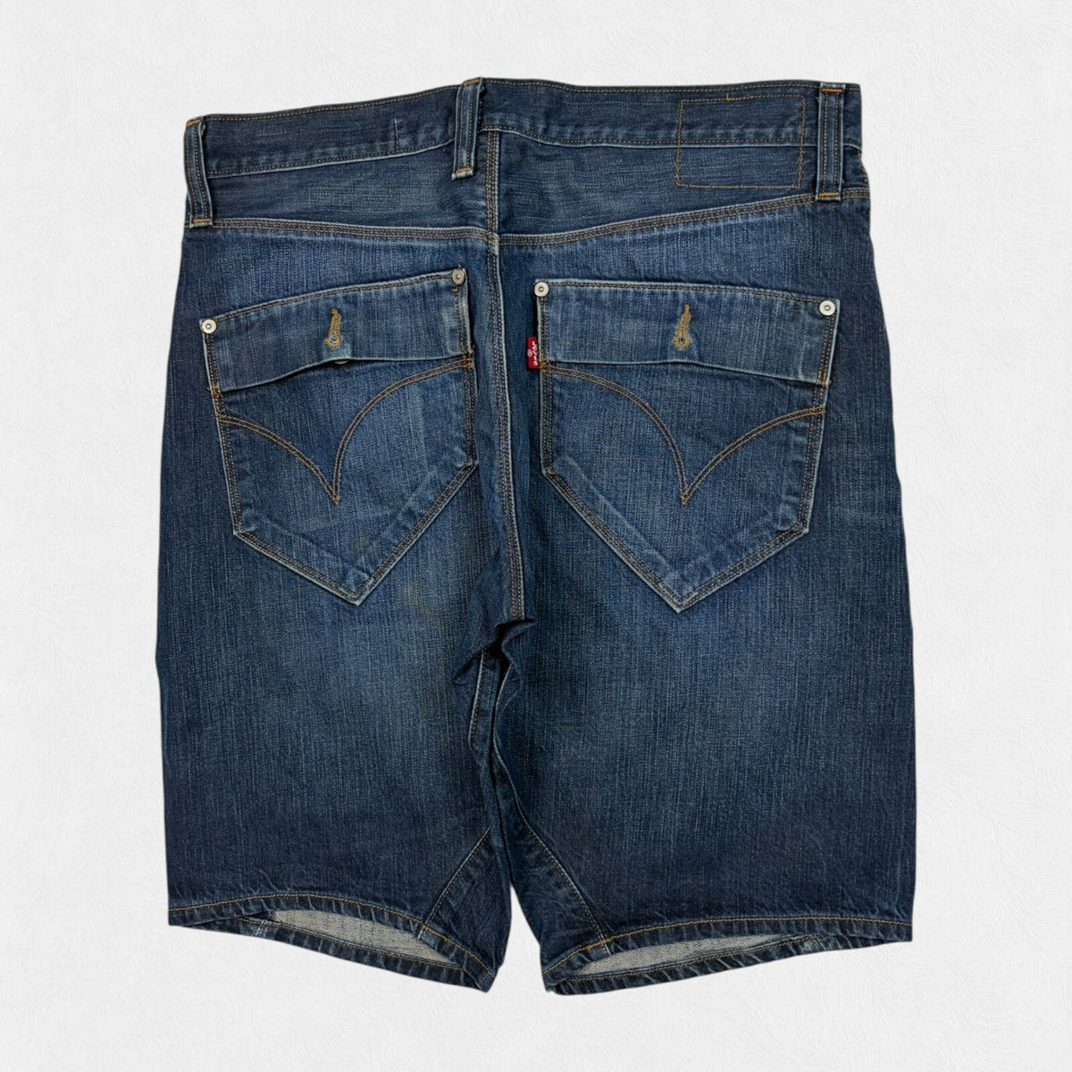 Y2K Levi's engineered twisted baggy jorts (M)