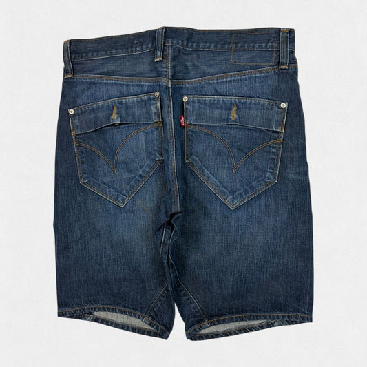 Y2K Levi's engineered twisted baggy jorts (M)