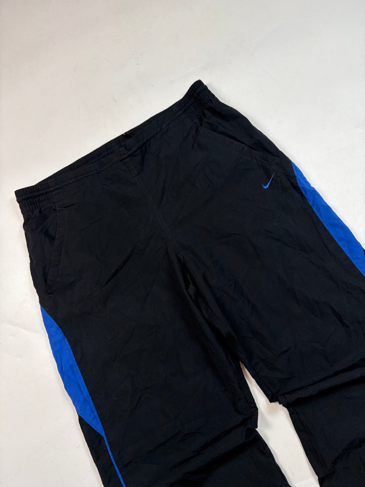 Vintage Y2K Nike baggy track pants (M)