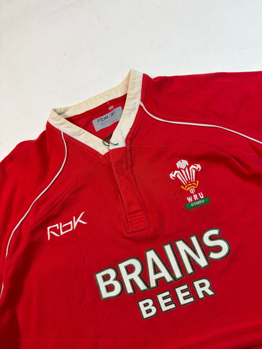 Vintage Wales 2005/06 Reebok rugby union shirt (L)