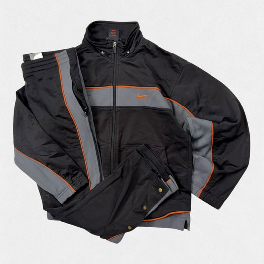 Vintage 90s Nike full tracksuit set (XS)