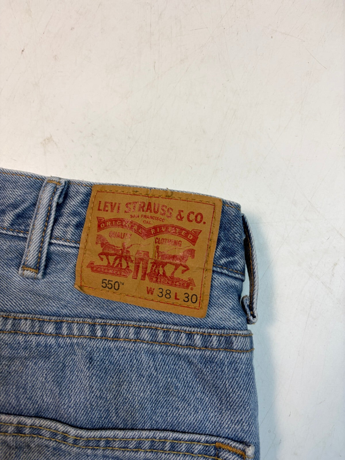 Levi's 550 baggy denim jeans (W38)