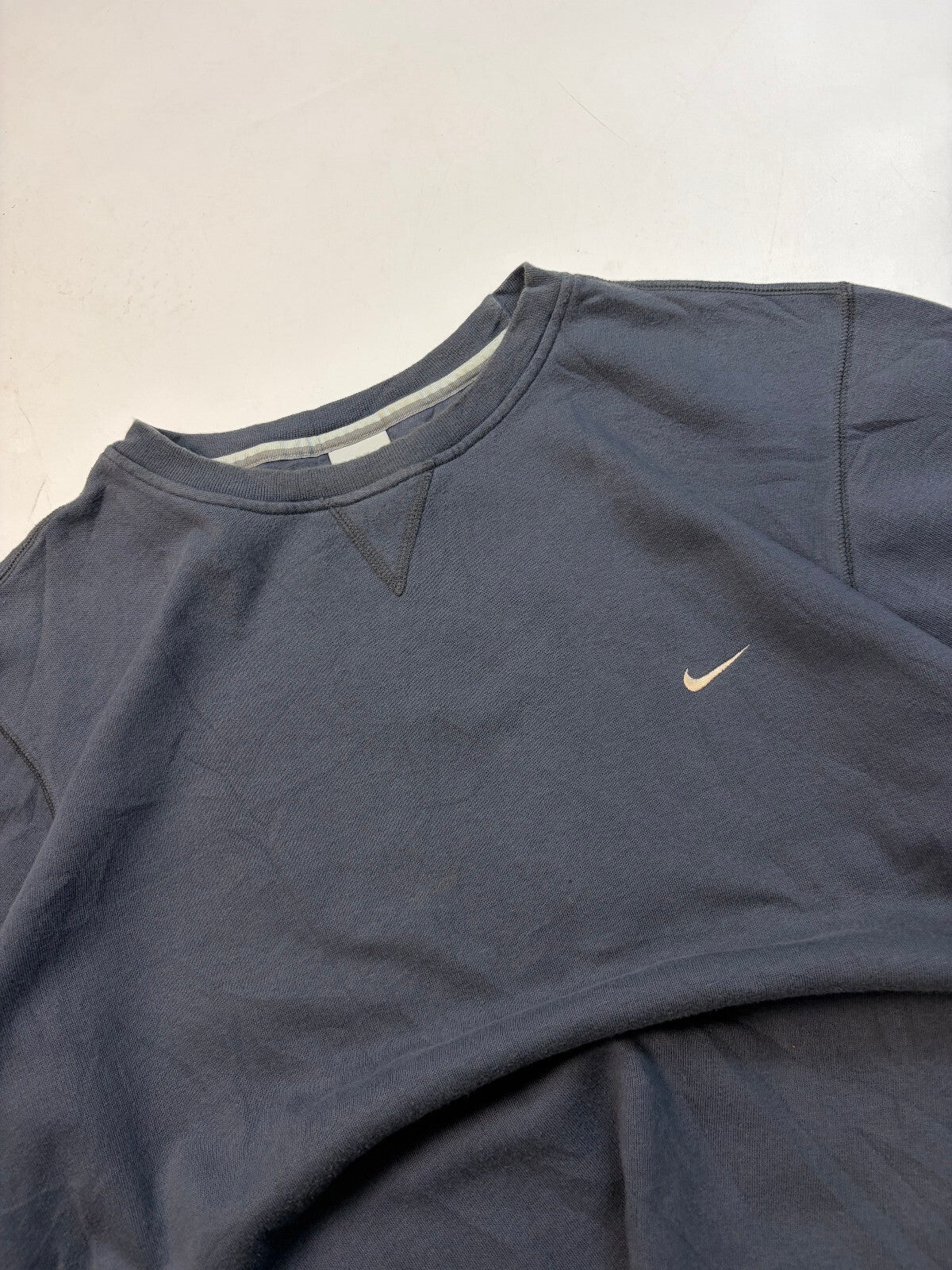 Vintage Y2K Nike mini swoosh sweatshirt (L)