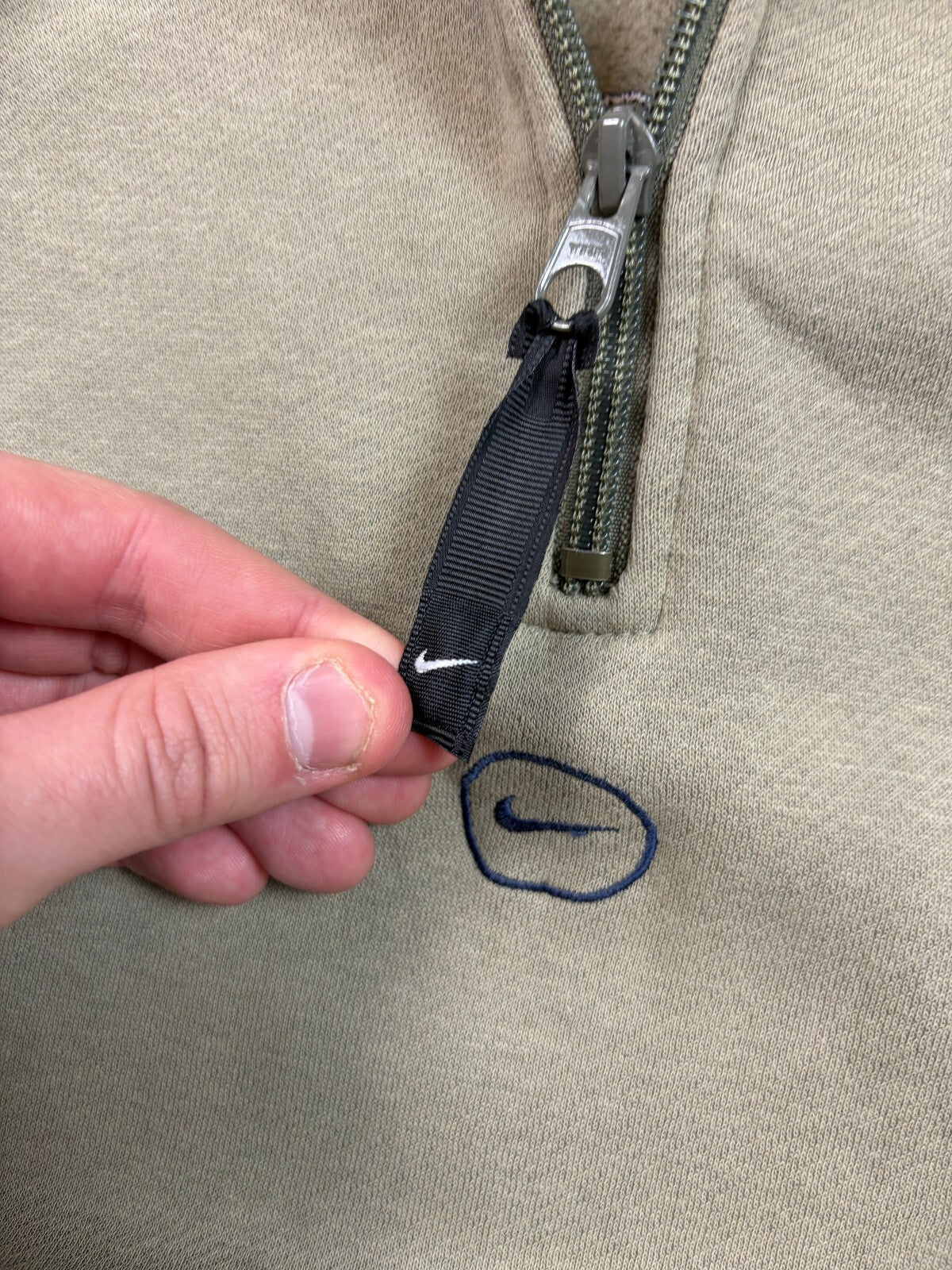 Vintage Y2K Nike quarter zip sweatshirt (M)