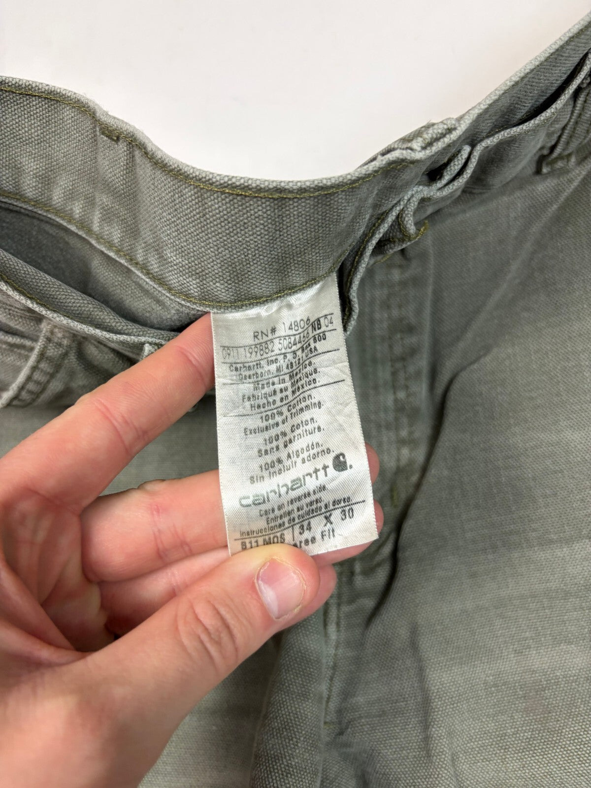 Carhartt baggy carpenter pants (W34)