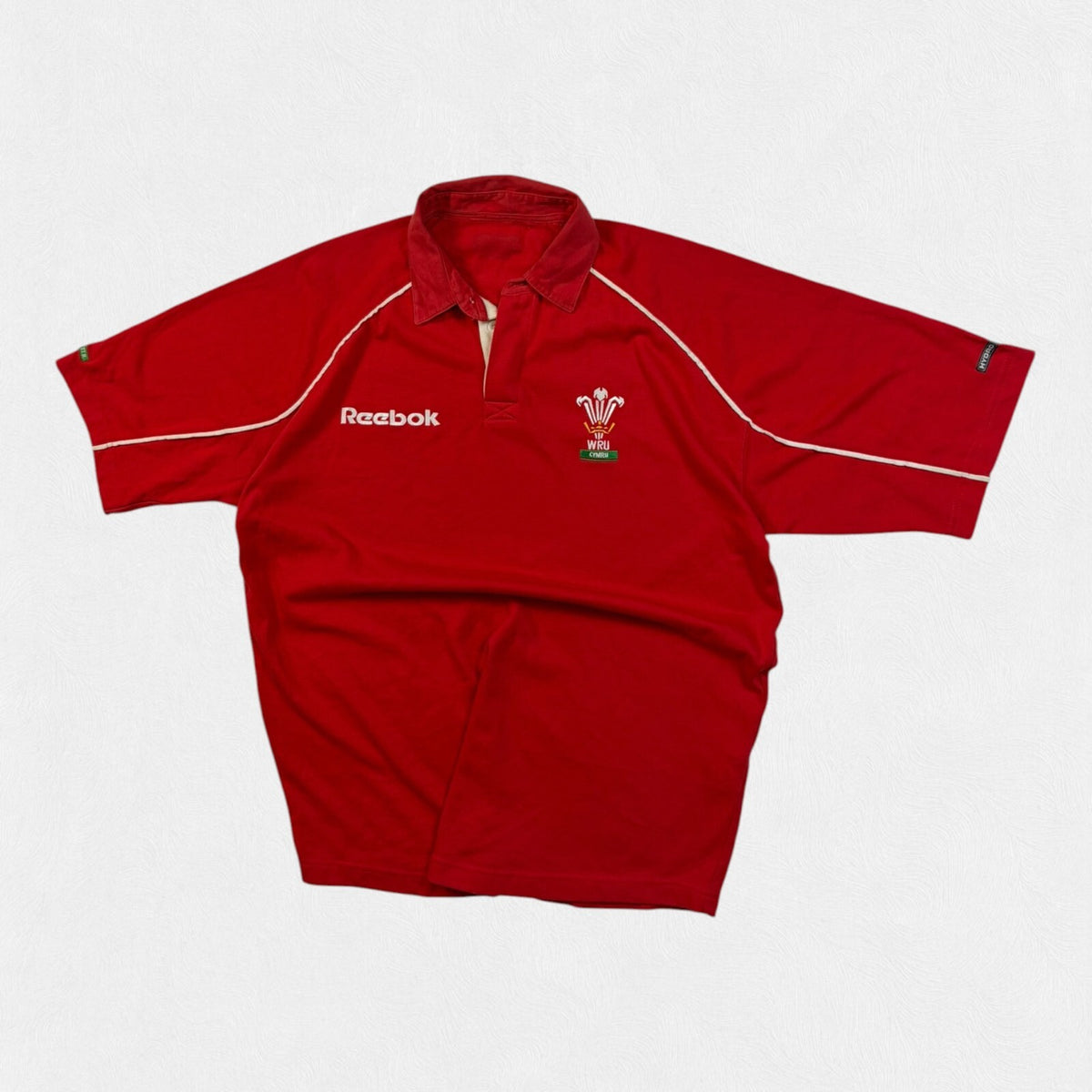 Vintage Wales 2001/02 Reebok rugby union shirt (XL)