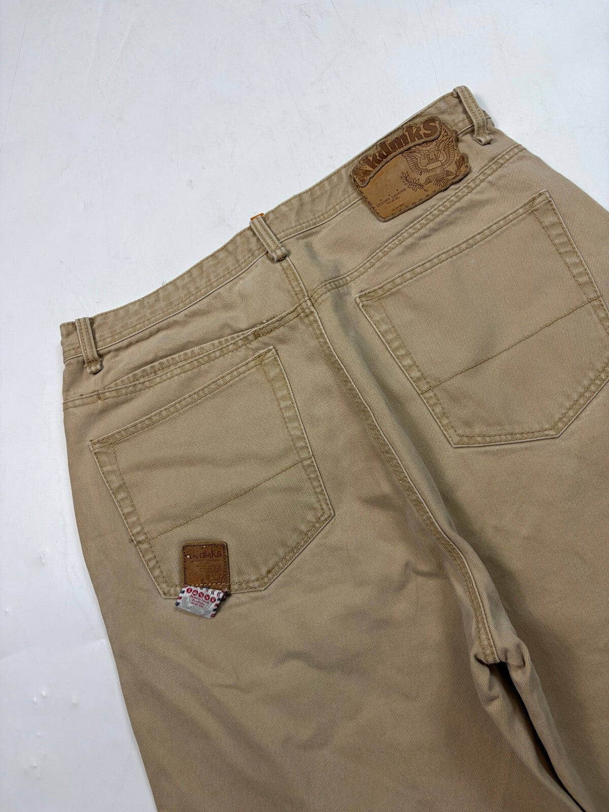 Vintage Akademiks baggy hip hop shorts (W38)