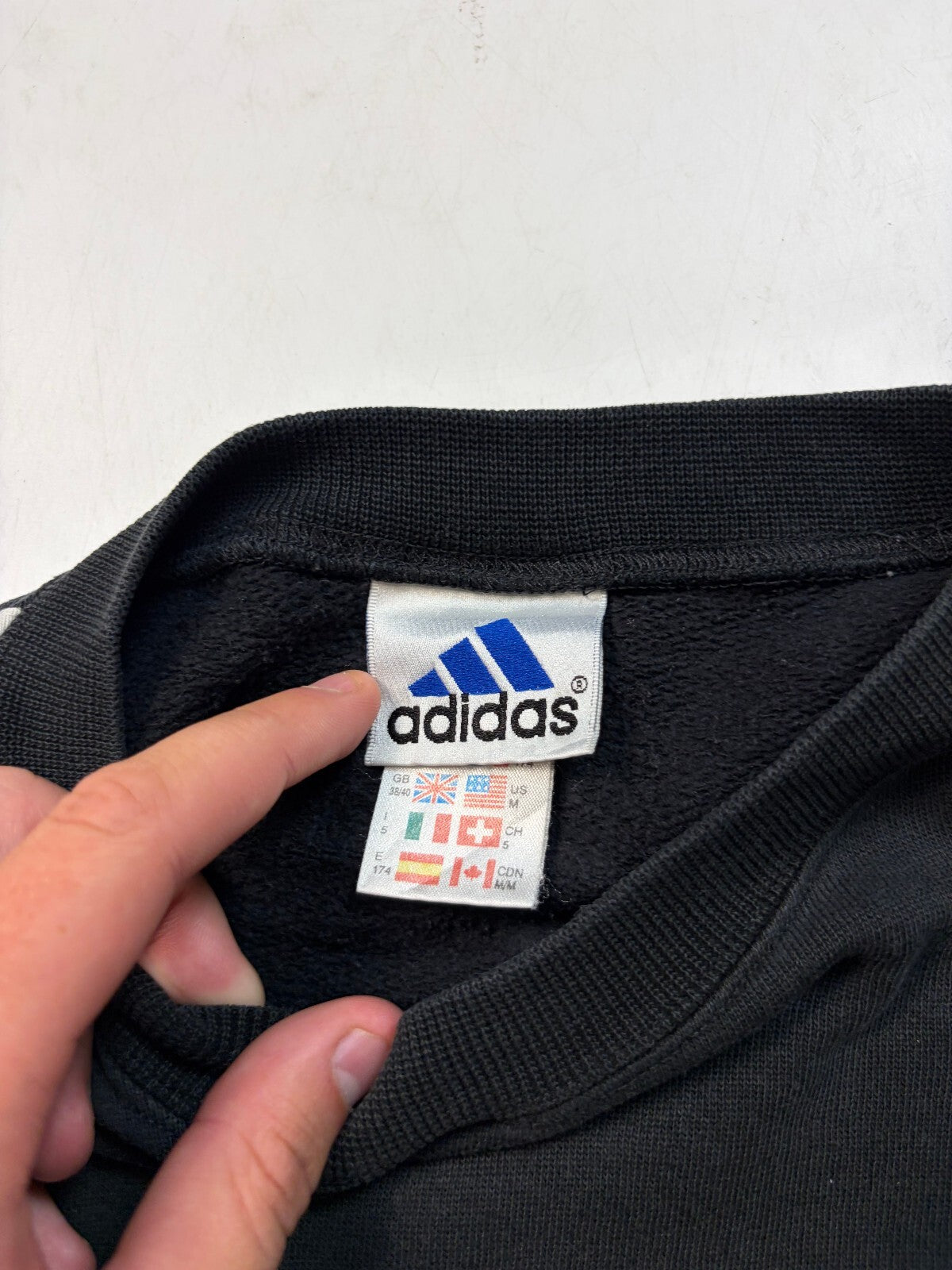 `Vintage 90s adidas side stripe sweatshirt (M)