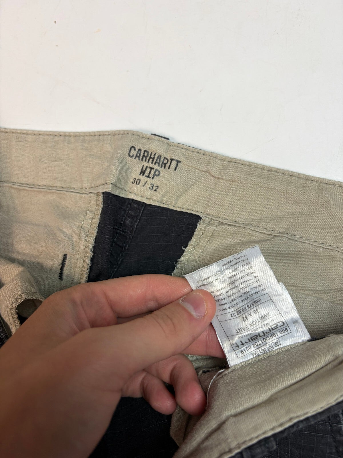 Carhartt aviation baggy cargo pants (W30)
