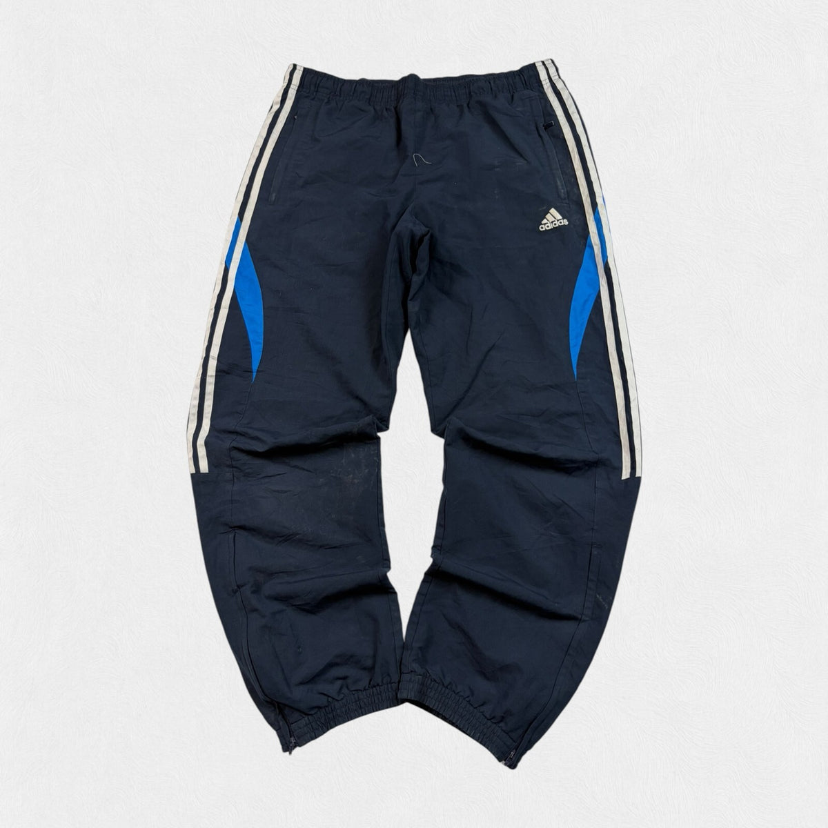 Vintage Y2K Adidas side stripe baggy track pants (M)