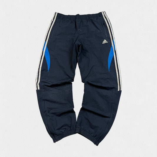 Vintage Y2K Adidas side stripe baggy track pants (M)