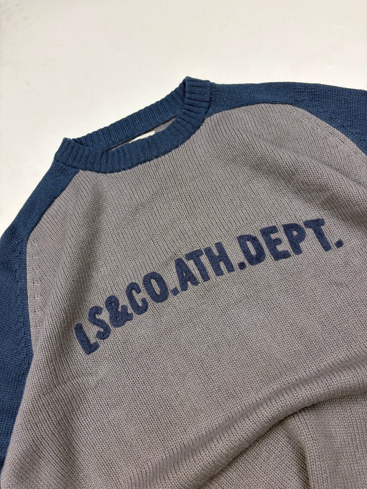 Vintage Levi's spell out knit sweater (L)