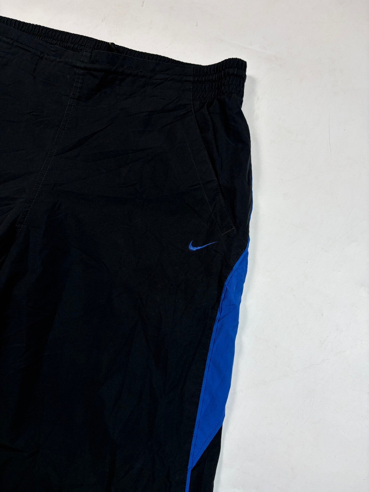 Vintage Y2K Nike baggy track pants (M)