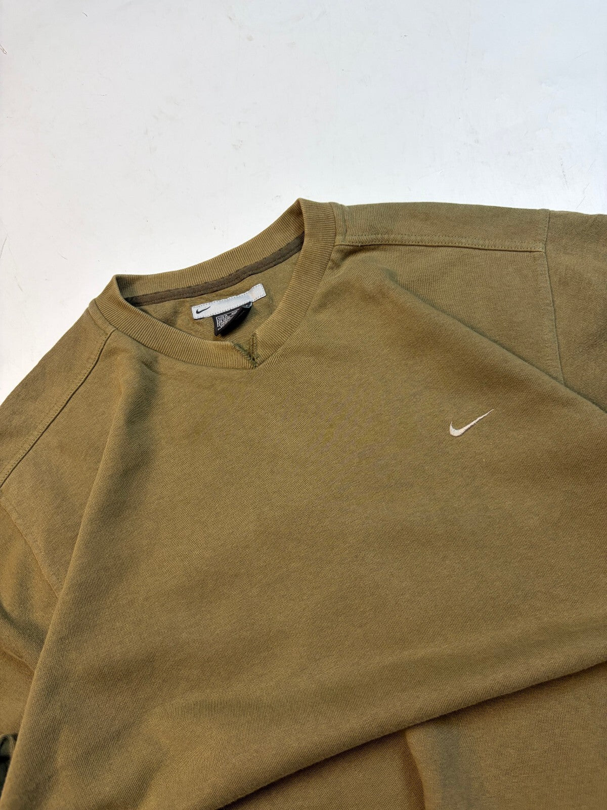Vintage Y2K Nike mini swoosh sweatshirt (M)