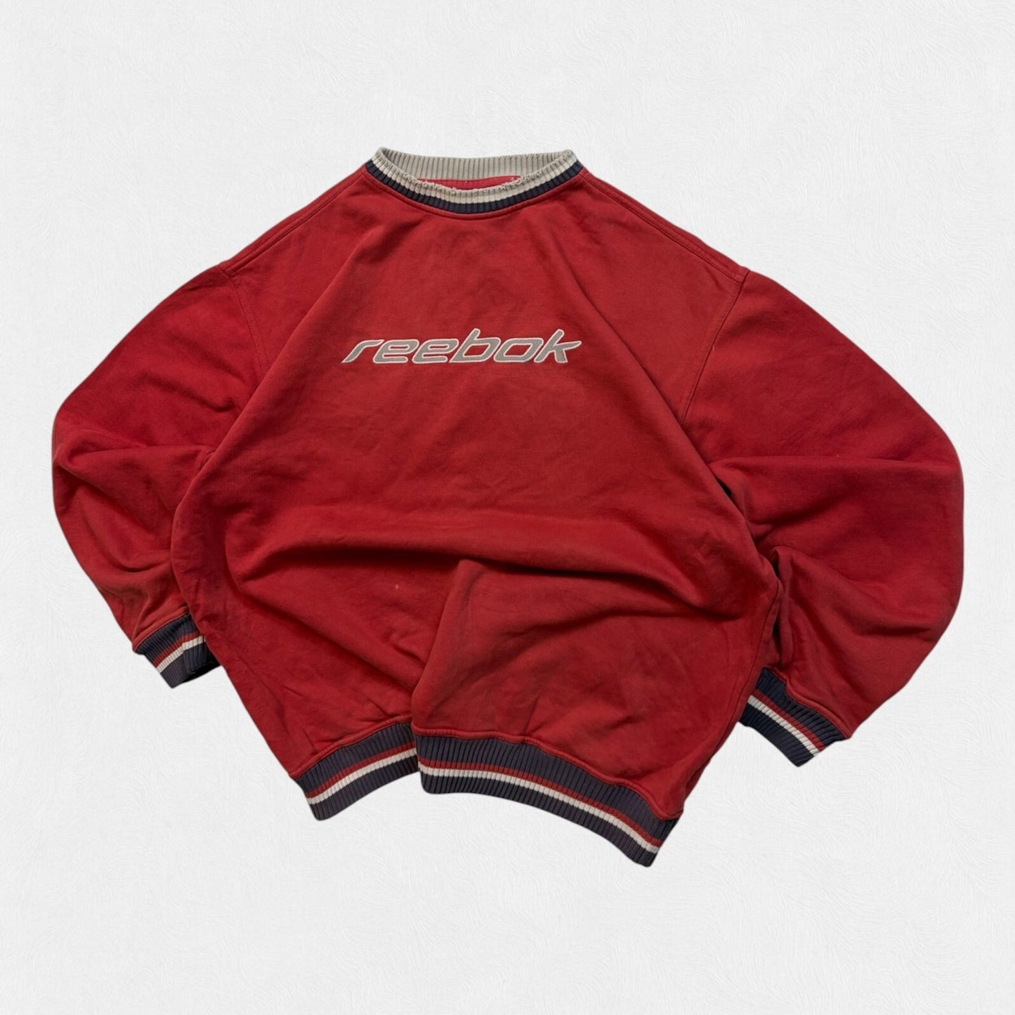 Vintage Y2K Reebok spell out sweatshirt (M)