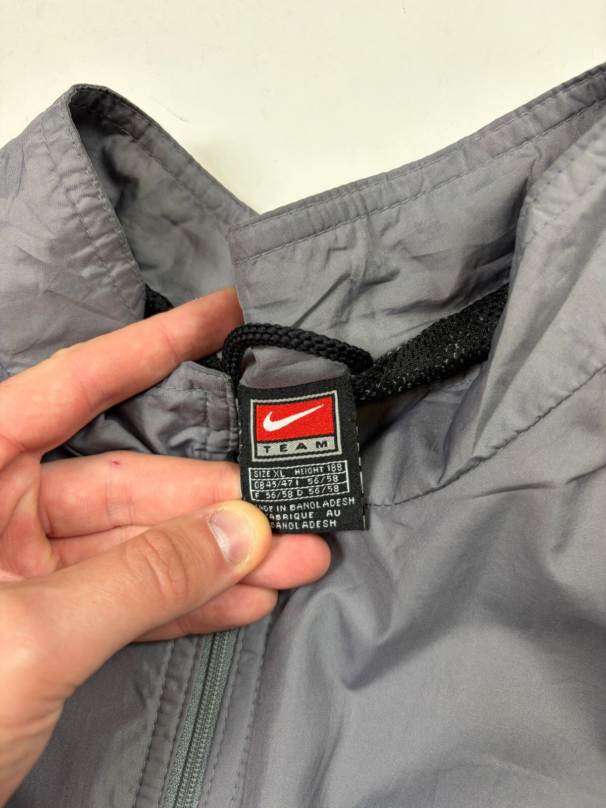 Vintage 90s Nike mini swoosh track jacket (XL)