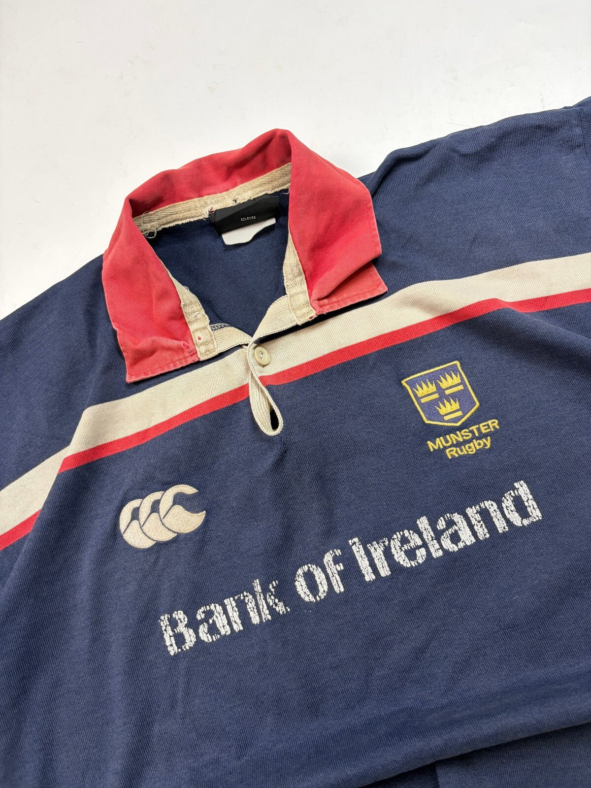 Vintage Munster 2001/02 Canterbury away rugby union shirt (L)