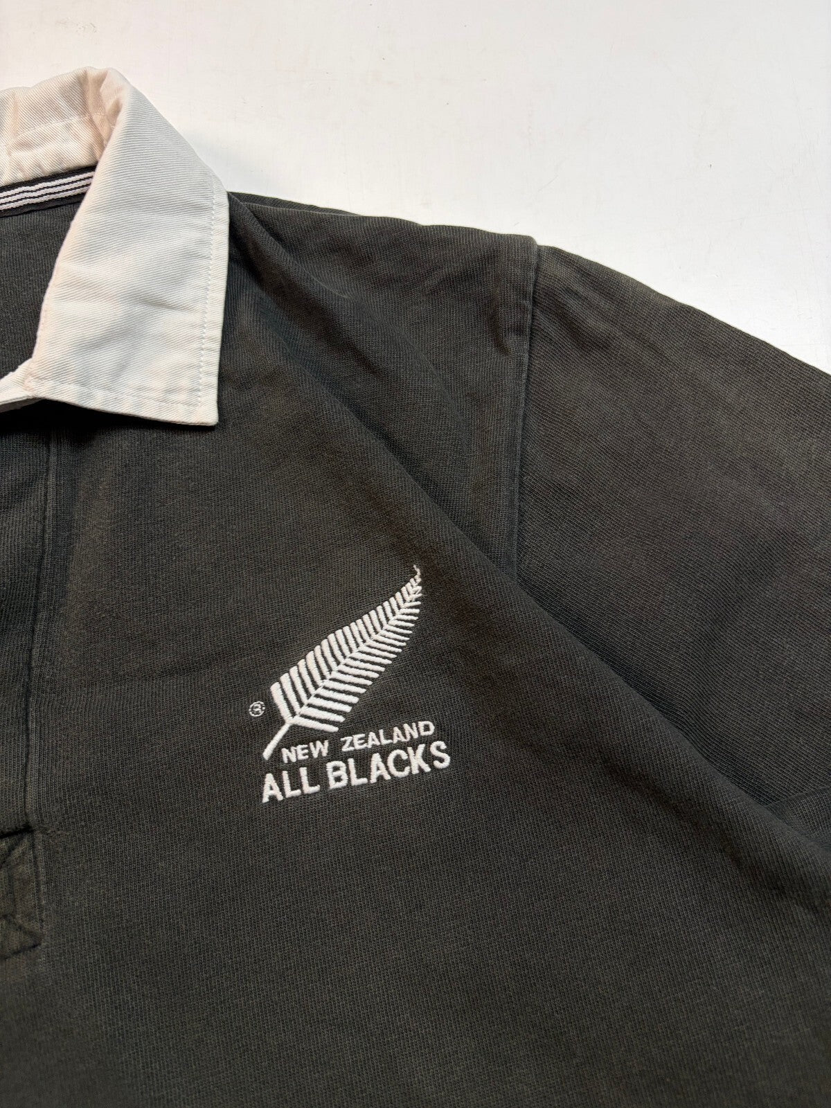 Vintage New Zealand all blacks 1999/00 Adidas rugby shirt (M)