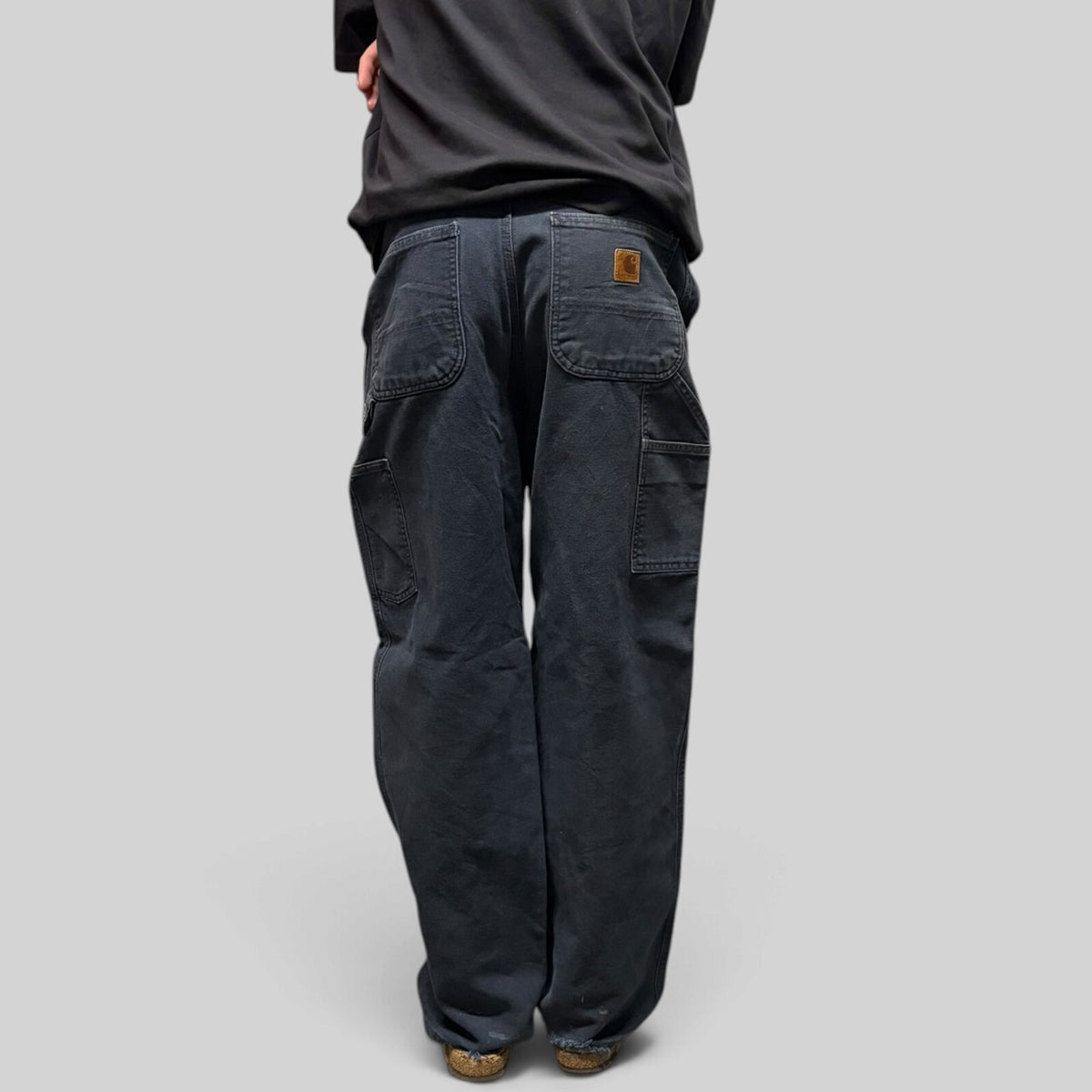 Carhartt B11 baggy carpenter pants (W32)