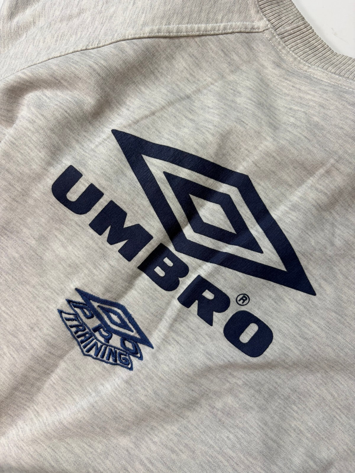 Vintage 90s Umbro pro training centre logo sweatshirt (M)