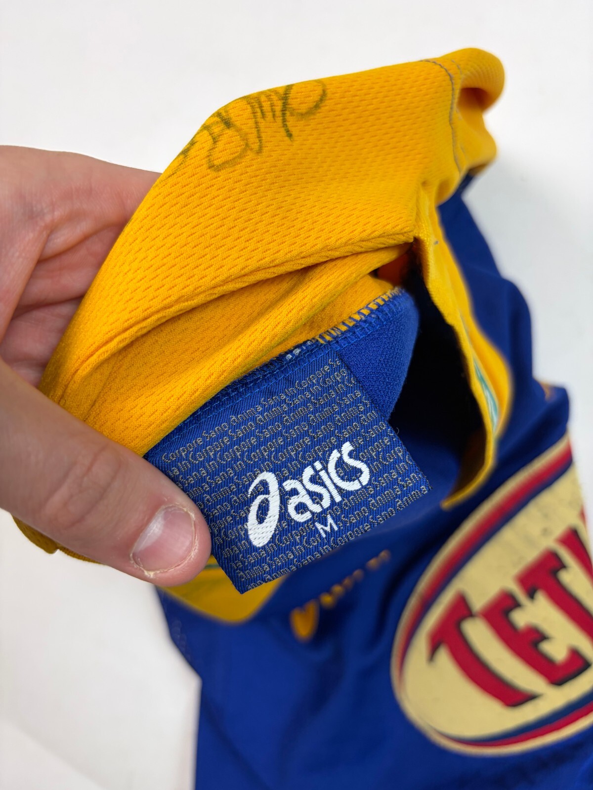 Vintage Leeds Rhinos 2002 Chev Walker signed Asics rugby league shirt (M)