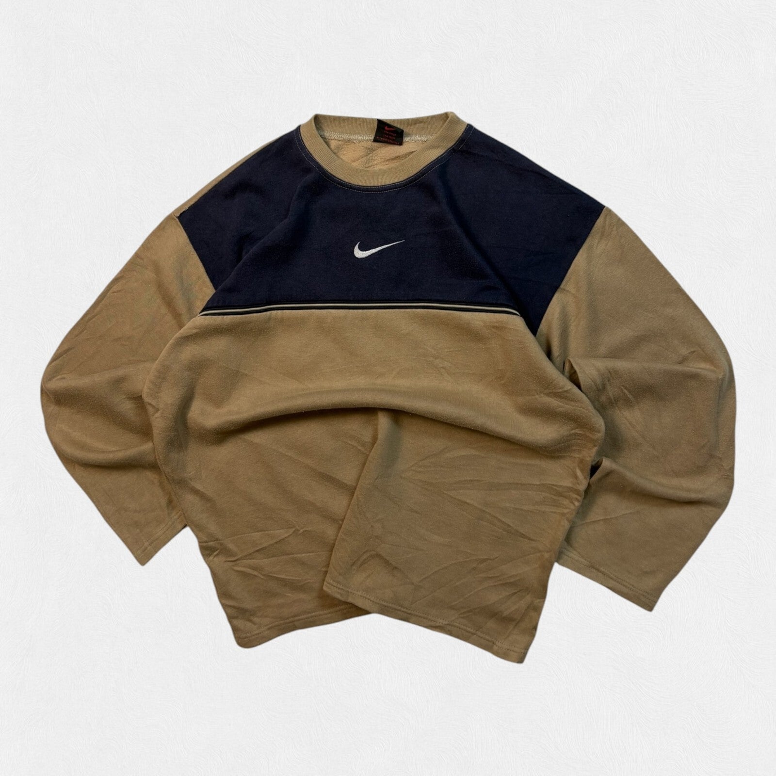 Vintage 90s Nike centre swoosh sweatshirt (M)
