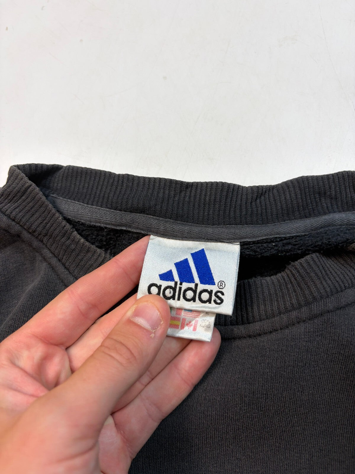 Vintage 90s Adidas centre logo sweatshirt (XL)